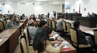 House of Representatives meeting begins two hours late